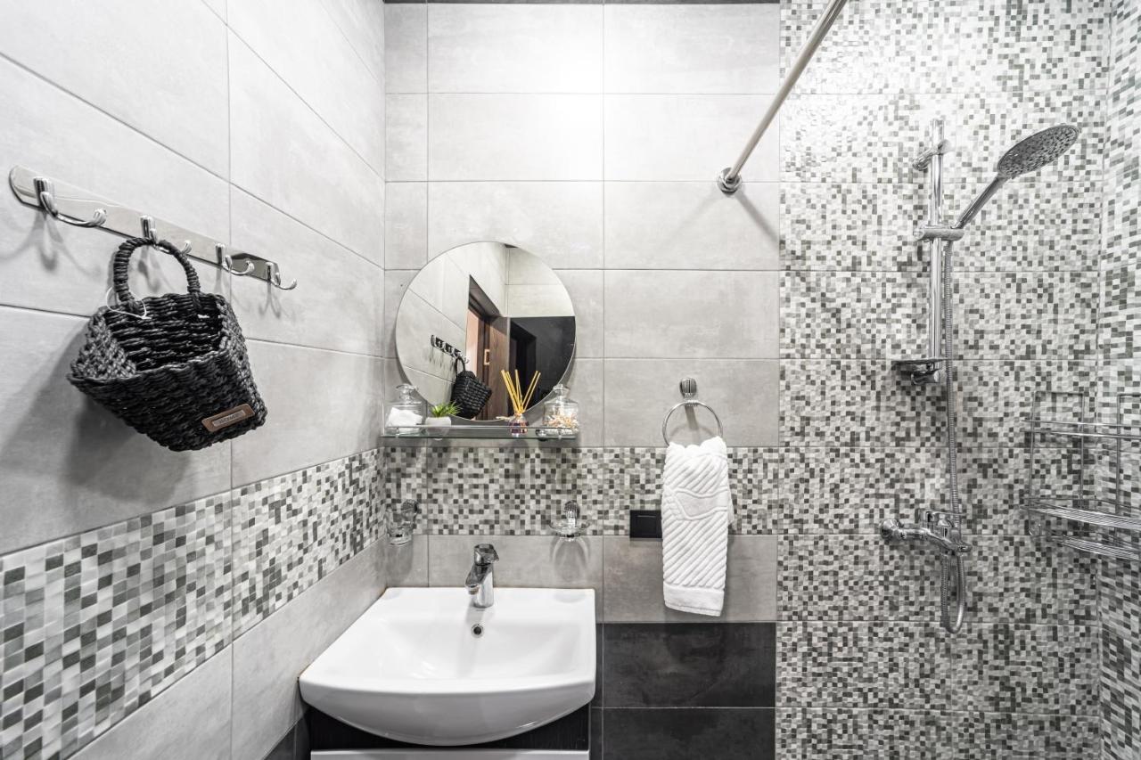 Hotelise I Gin Apartment Jerevan Buitenkant foto