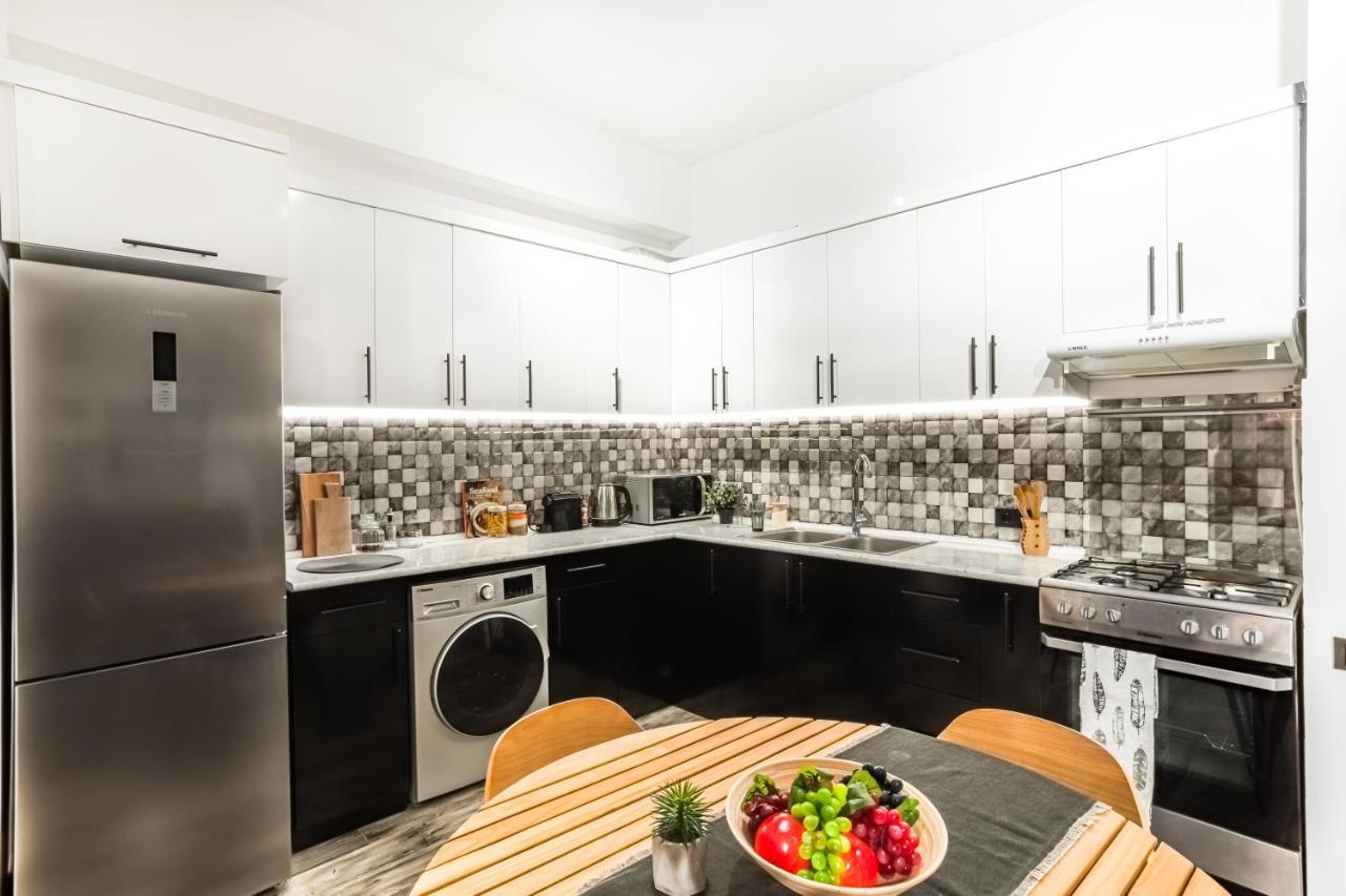 Hotelise I Gin Apartment Jerevan Buitenkant foto